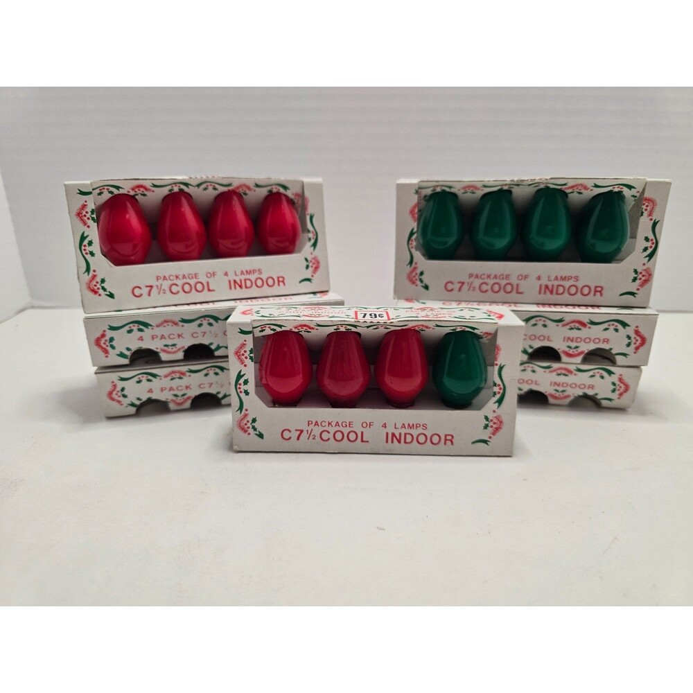 28 Vintage Christmas Light Bulbs C7-1/2 Red Green New Packs Candelabra Base